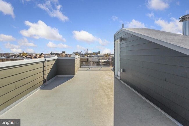 Building Photo - 912 Ellsworth St