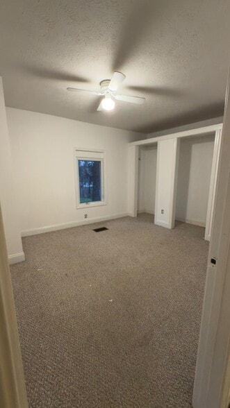 Master Bedroom - 6 Lower Gilman St