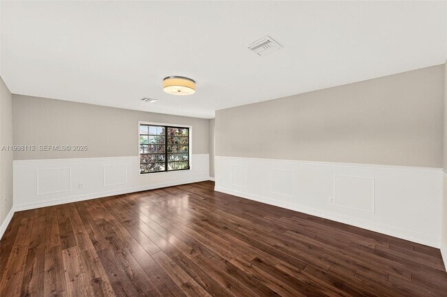 Building Photo - 3000 SW 130th Ave