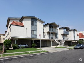 Building Photo - 12909 Cordary Ave