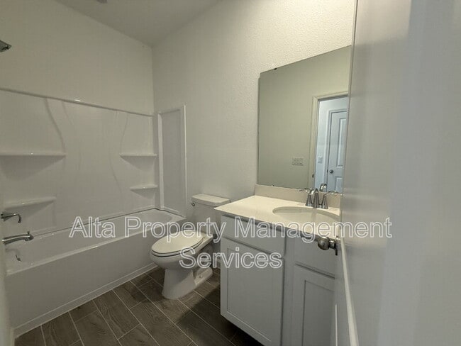 Building Photo - 8198 Horsebit Cir
