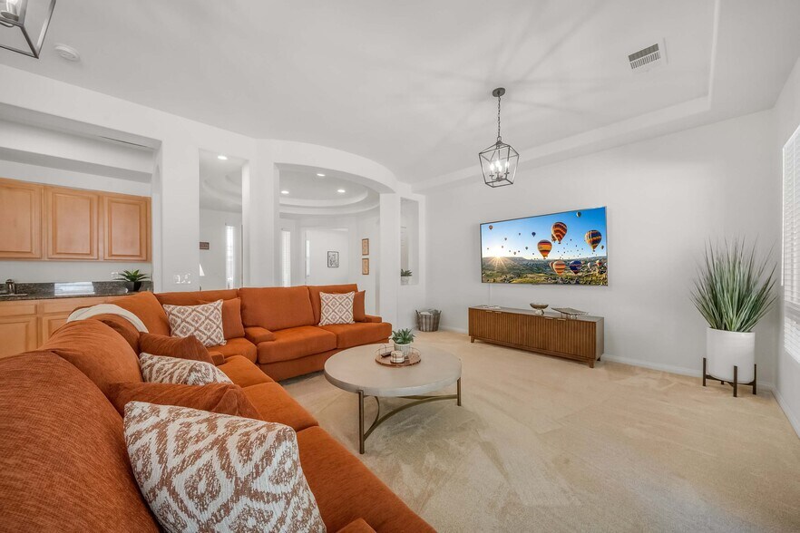 Building Photo - 52345 Shining Star Ln