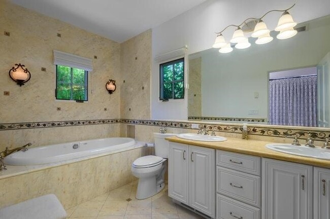 Building Photo - 4357 Cuna Dr