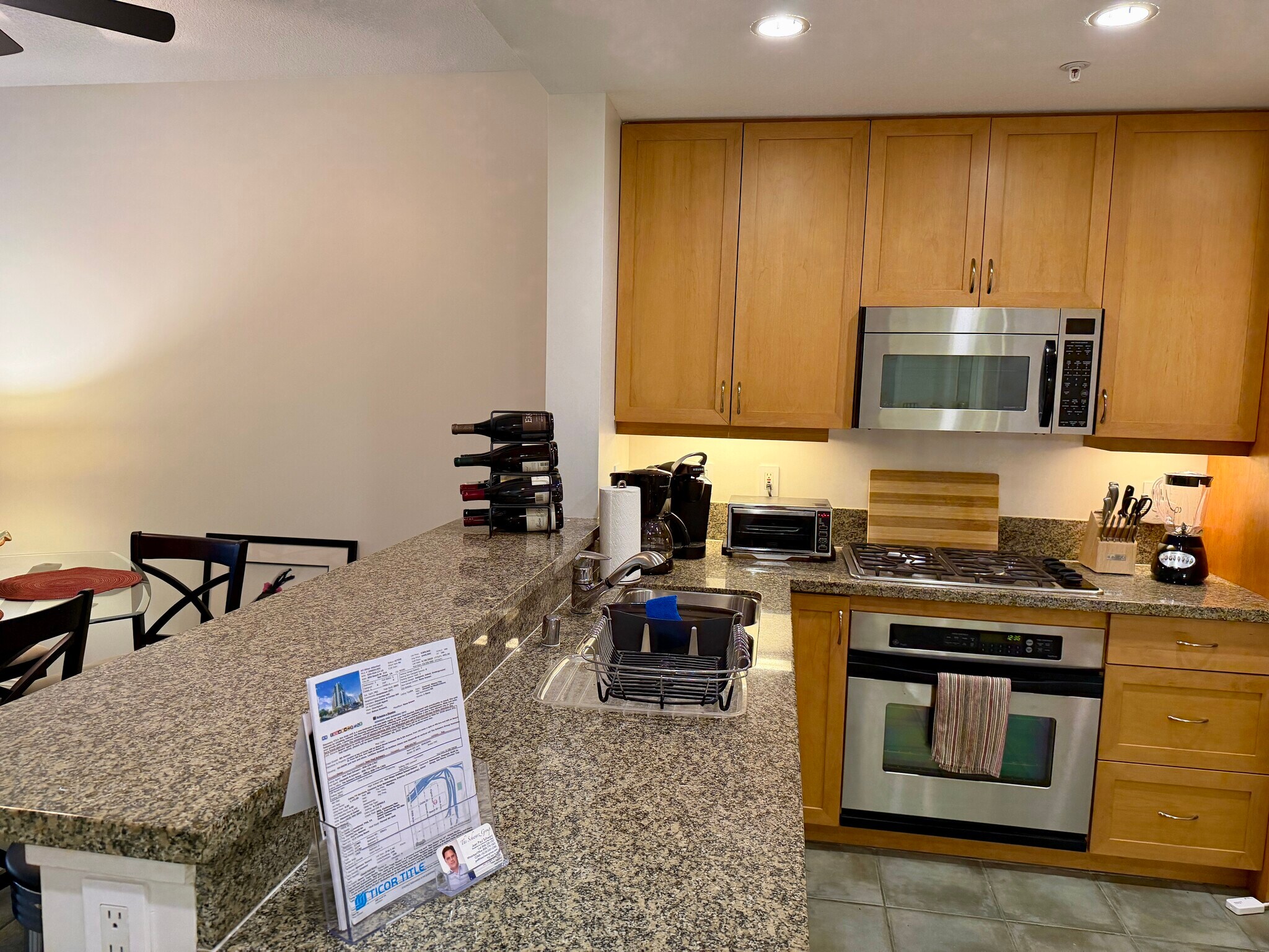 Building Photo - 850 Beech St