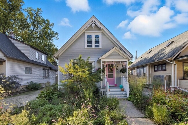 Primary Photo - 7305 Blanchard St