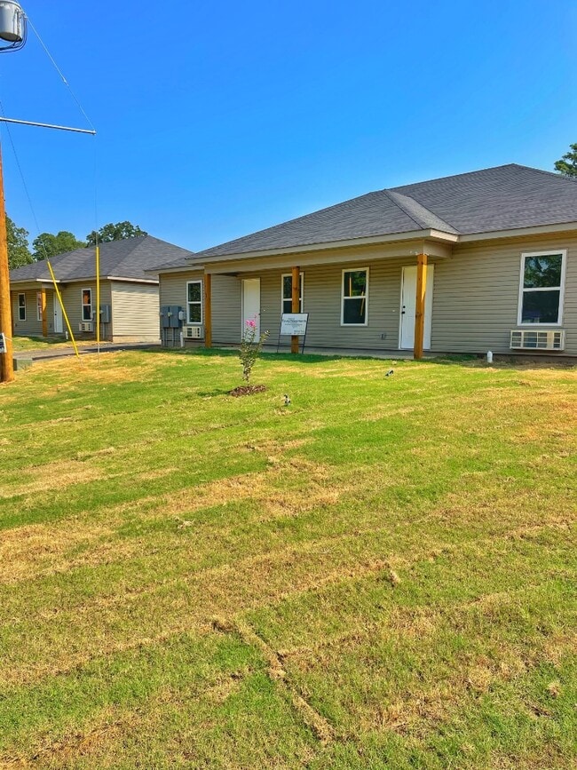 Primary Photo - 2532 Hurricane Lake Rd