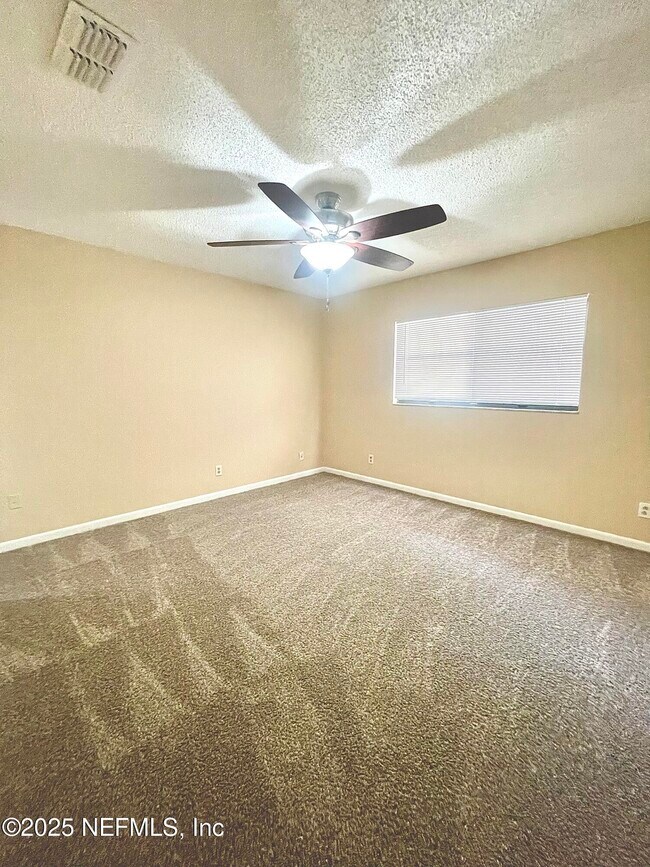 Building Photo - 3528 Jacona Dr