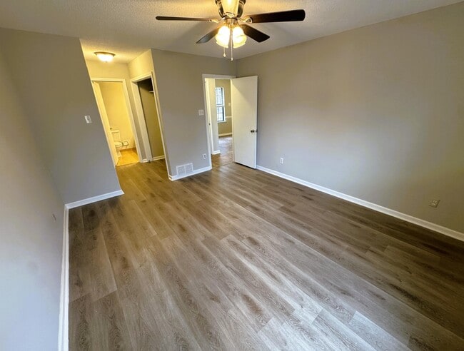 Building Photo - 6398 N Fawn Hollow Cir