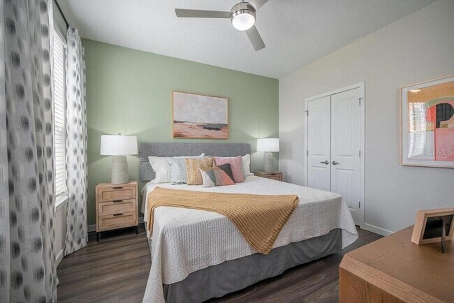 Building Photo - 15000 Stratus Lp