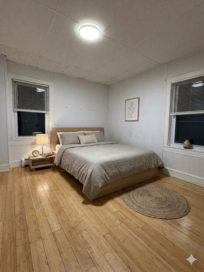 Building Photo - 58-60 Temple Street