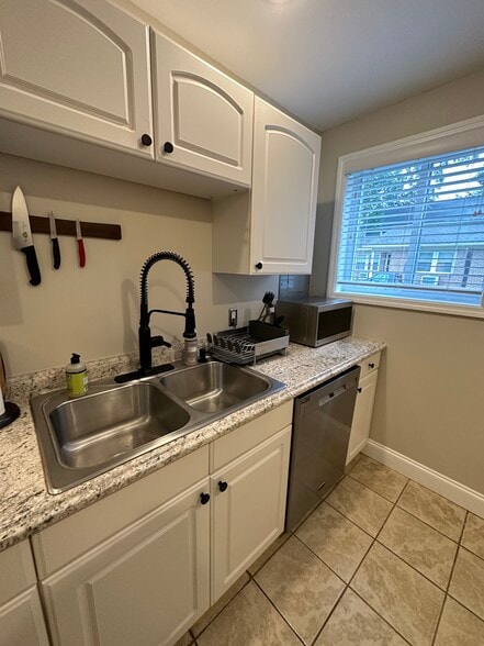 Includes dishwasher! - 603 Maplewood Ave