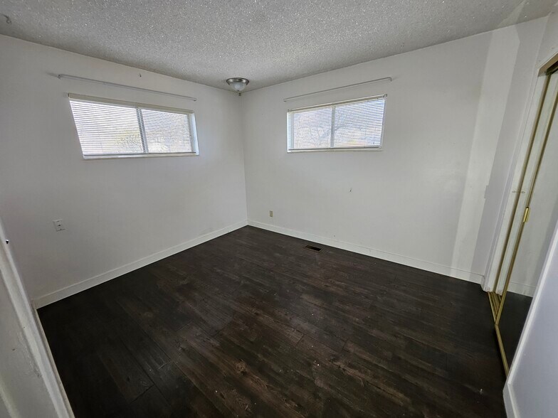 Building Photo - 5380 S 4420 W