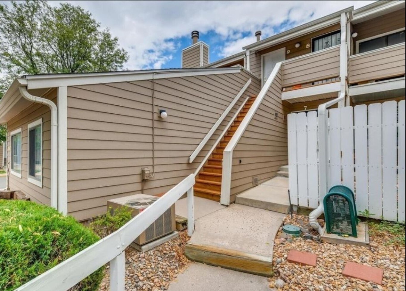 Building Photo - 1762 S Trenton St