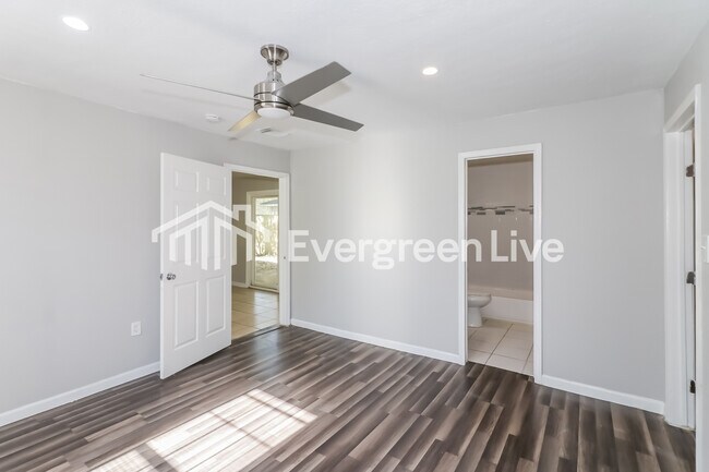 Building Photo - 2147 Frey Rd