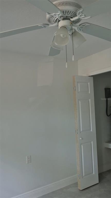 Building Photo - 7124 Oakwood Dr