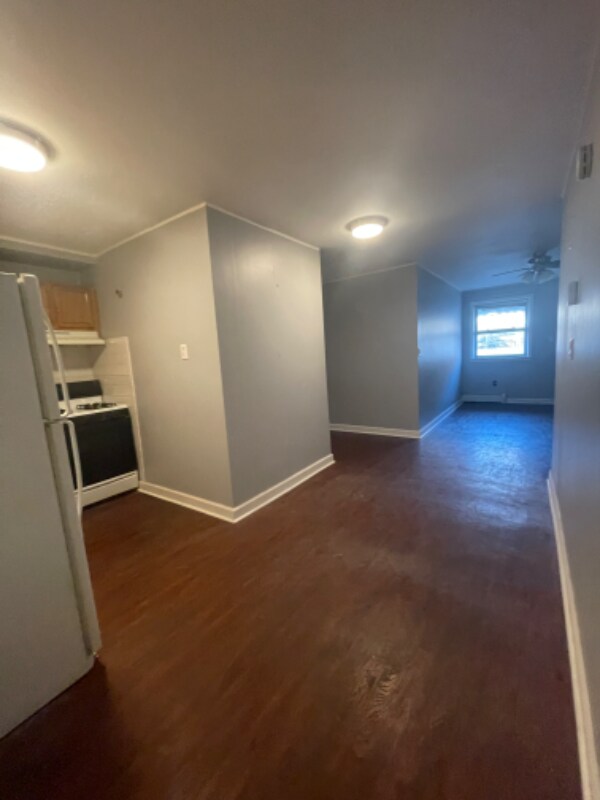 Building Photo - 726 Soundview Ave
