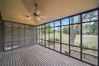 Building Photo - 84 April Wind Dr S