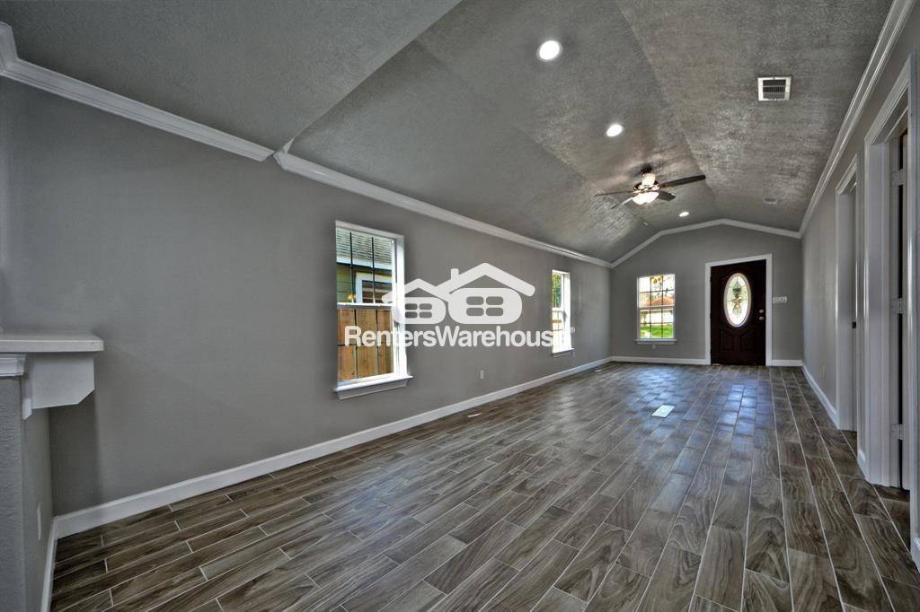 Building Photo - 1414 E 34th St