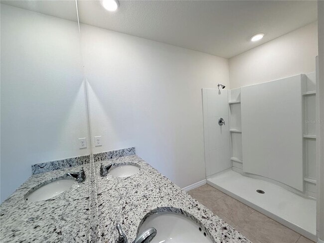 Building Photo - 2703 Rowan St