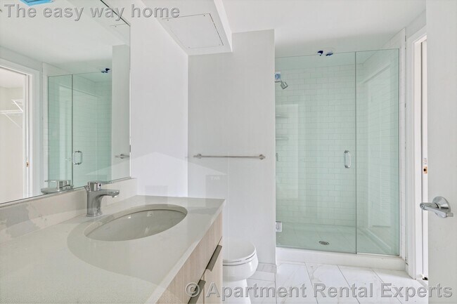 Building Photo - 10 Soden St