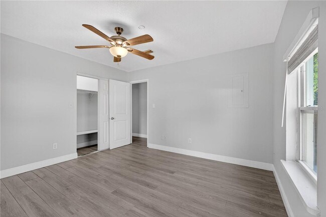 Building Photo - SINGLE FAMILY HOME IN DOWNTOWN KISSIMMEE! 3/2