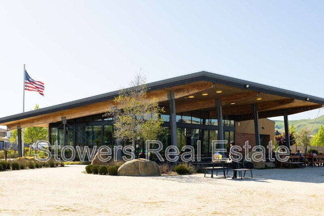 Building Photo - 2428 Periwinkle Pl