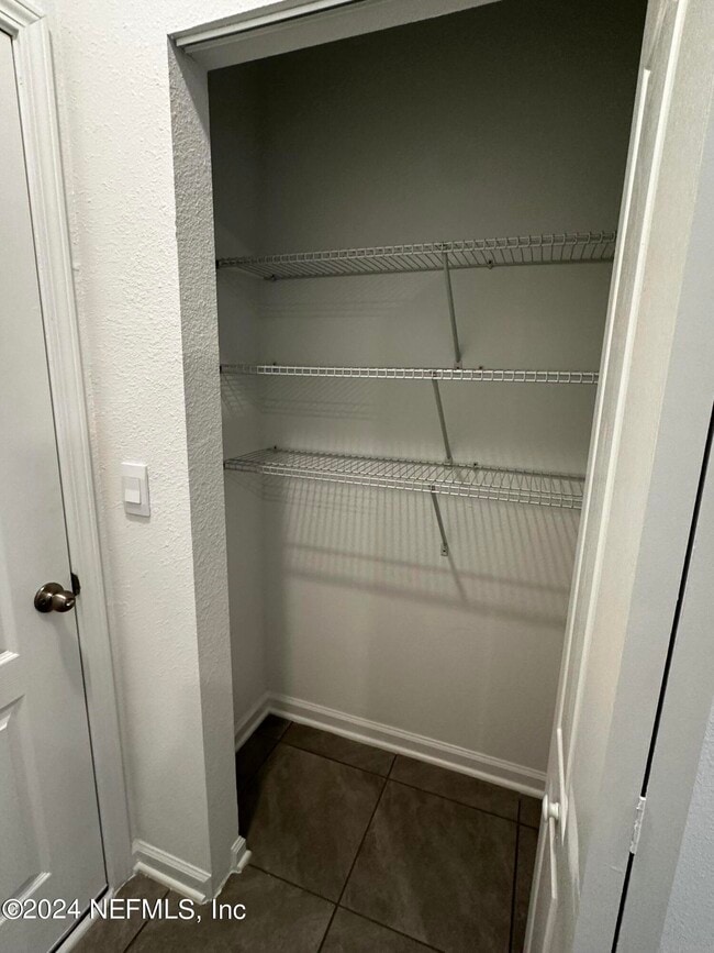 Building Photo - 35 Tidal Bch Ave