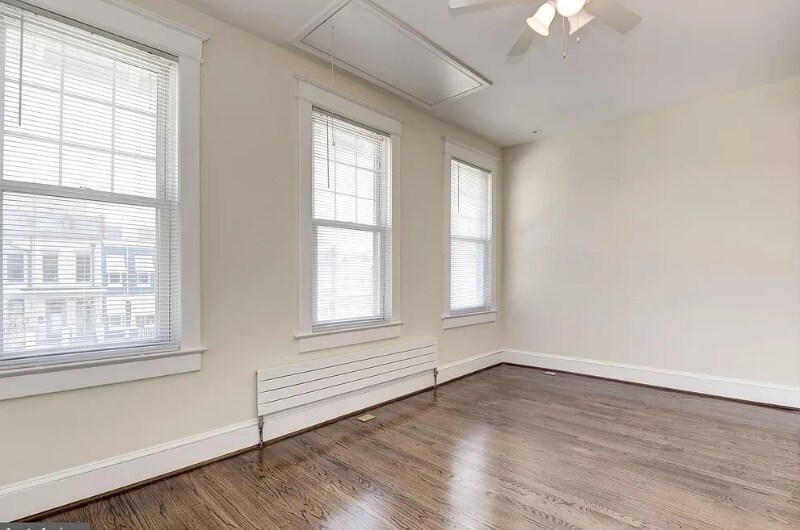 Building Photo - 3122 Warder St NW