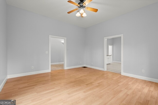 Building Photo - 235 Jenkins Rd