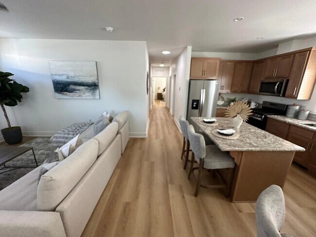 Building Photo - 30 Dart St