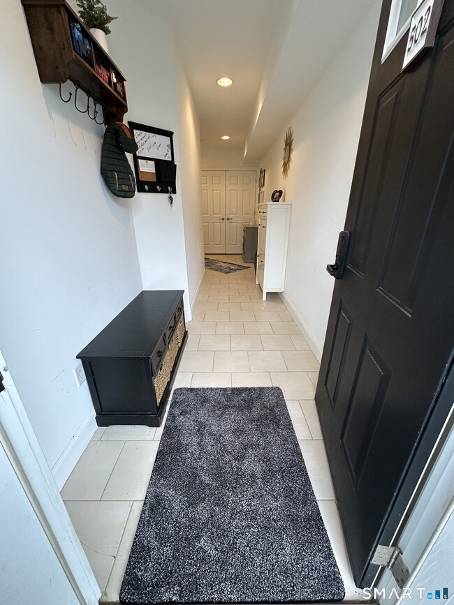 Building Photo - 502 Copper Square Dr