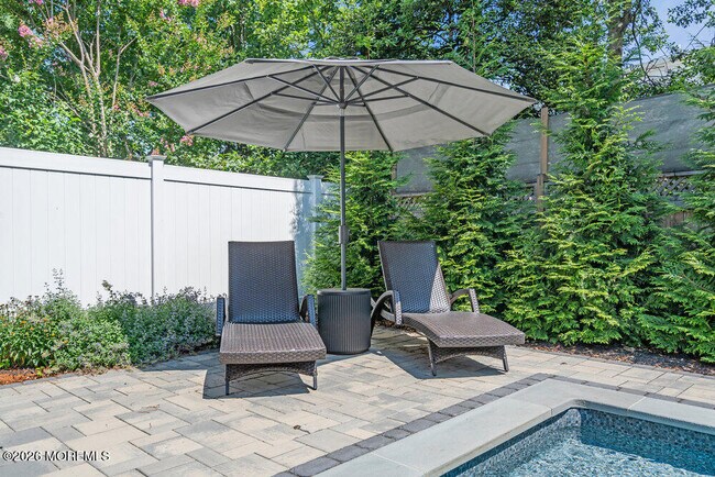 Building Photo - 44 Cowart Ave