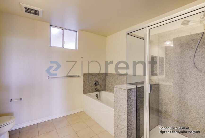 Building Photo - Unit 222