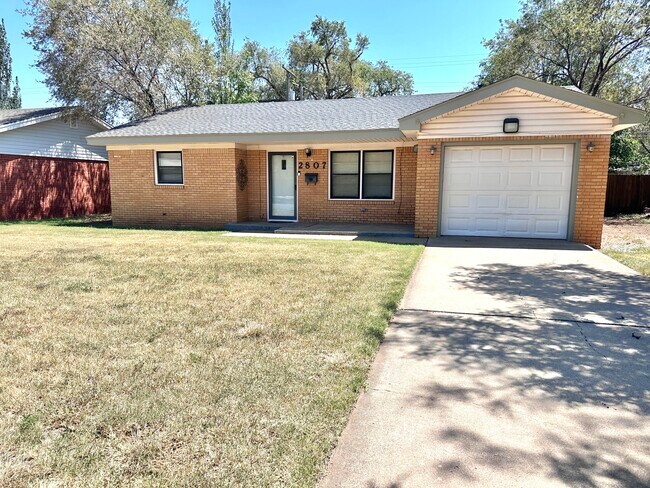Primary Photo - 2807 62nd St