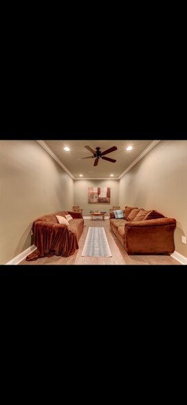 Building Photo - 505 N Montauban Dr