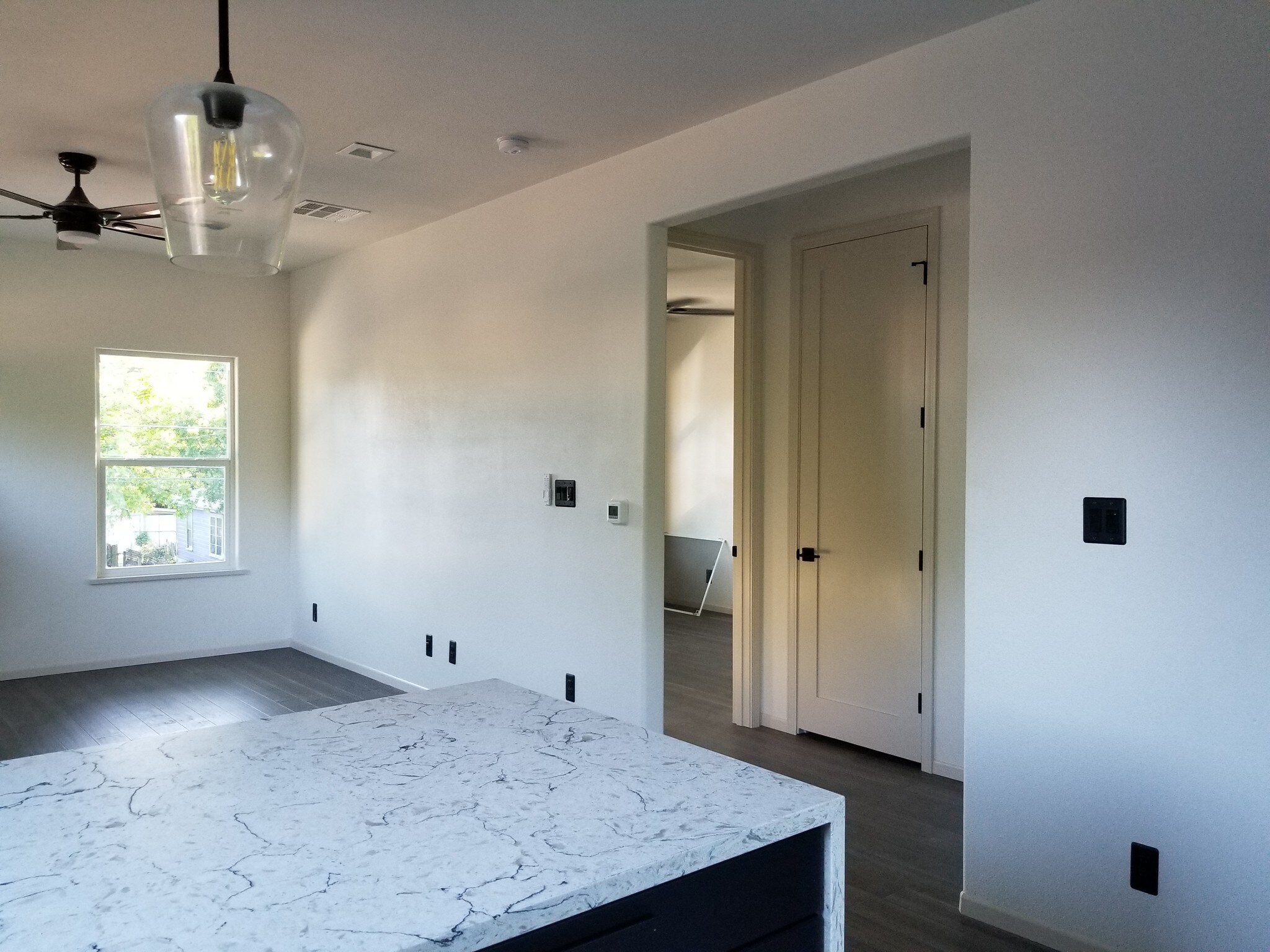 Upper Unit Kitchen/Living - 1008 E 49th St