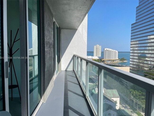 Building Photo - 500 Brickell Ave