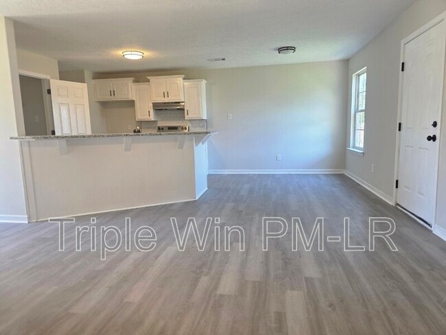 Building Photo - 1613 Moon Rd