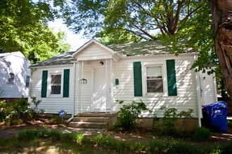 Building Photo - 104 Caldwell St
