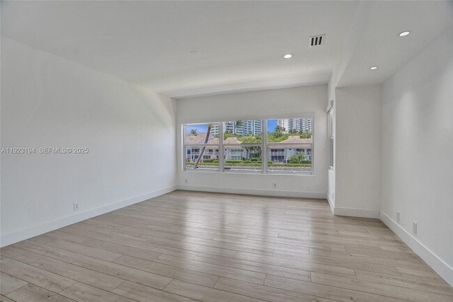 Building Photo - 3757 NE 208th Terrace