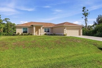 Building Photo - 1458 Richbriar Dr