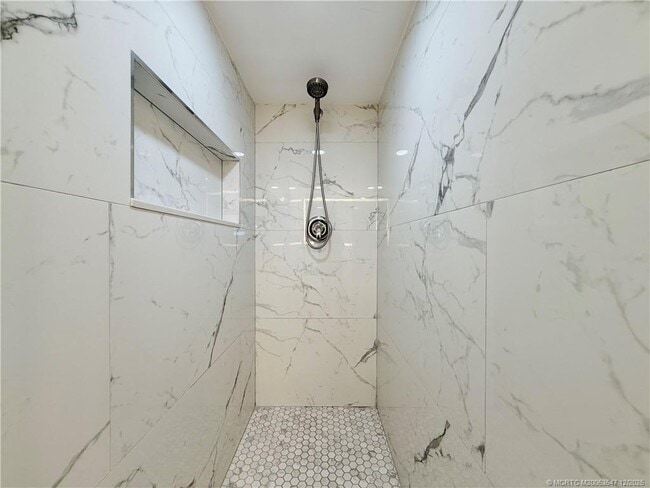 Building Photo - 8800 S Ocean Dr