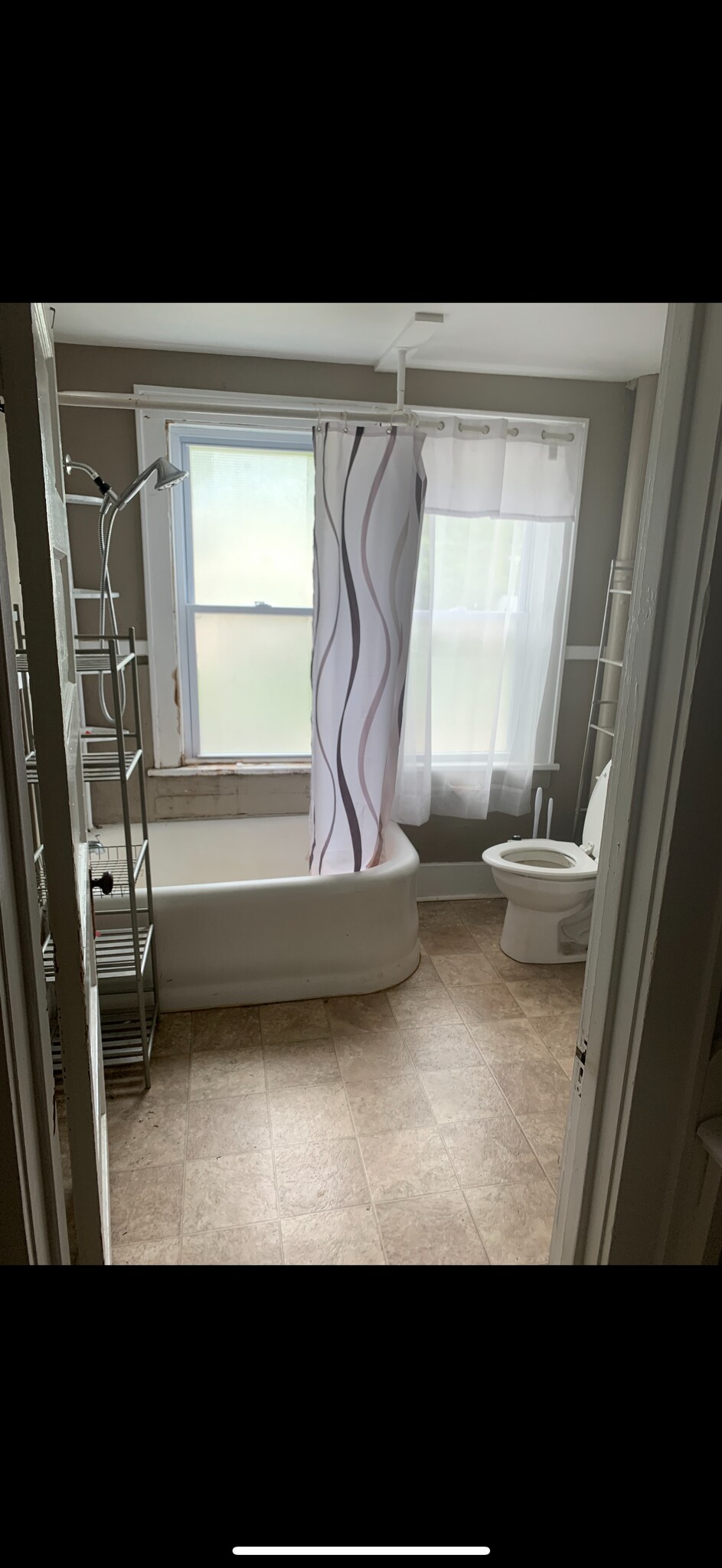Bathroom - 1209 Tweed St