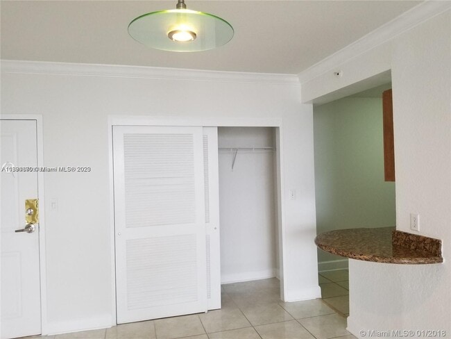 Building Photo - 401 69th St