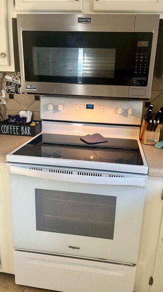 Building Photo - 861 Ogrady Dr