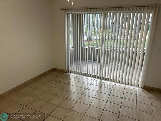 Building Photo - 1705 Palm Cove Blvd