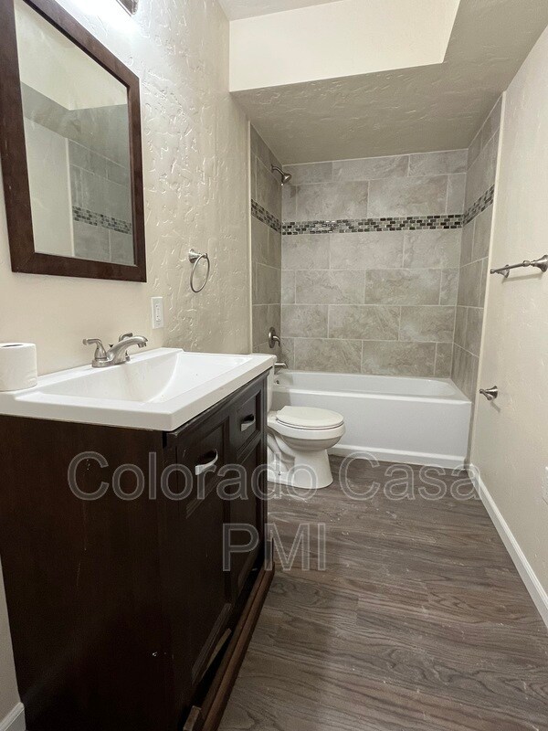 Building Photo - 3450 Foxridge Dr