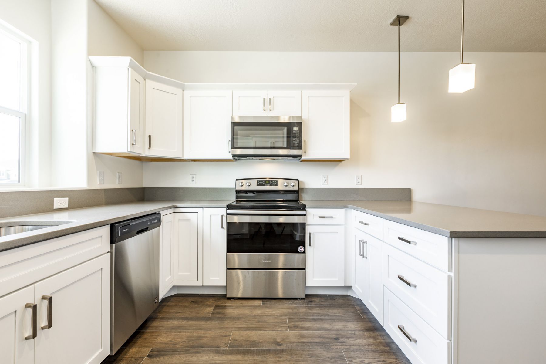 Kitchen - 12981 S Oberon Ln