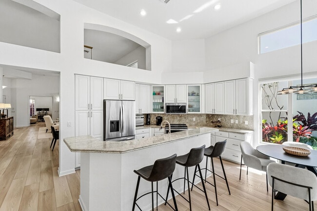 Building Photo - 6213 NW 21st Ct