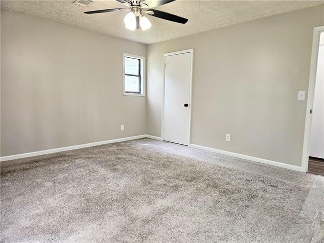 Building Photo - 20 Hartley Woods Dr